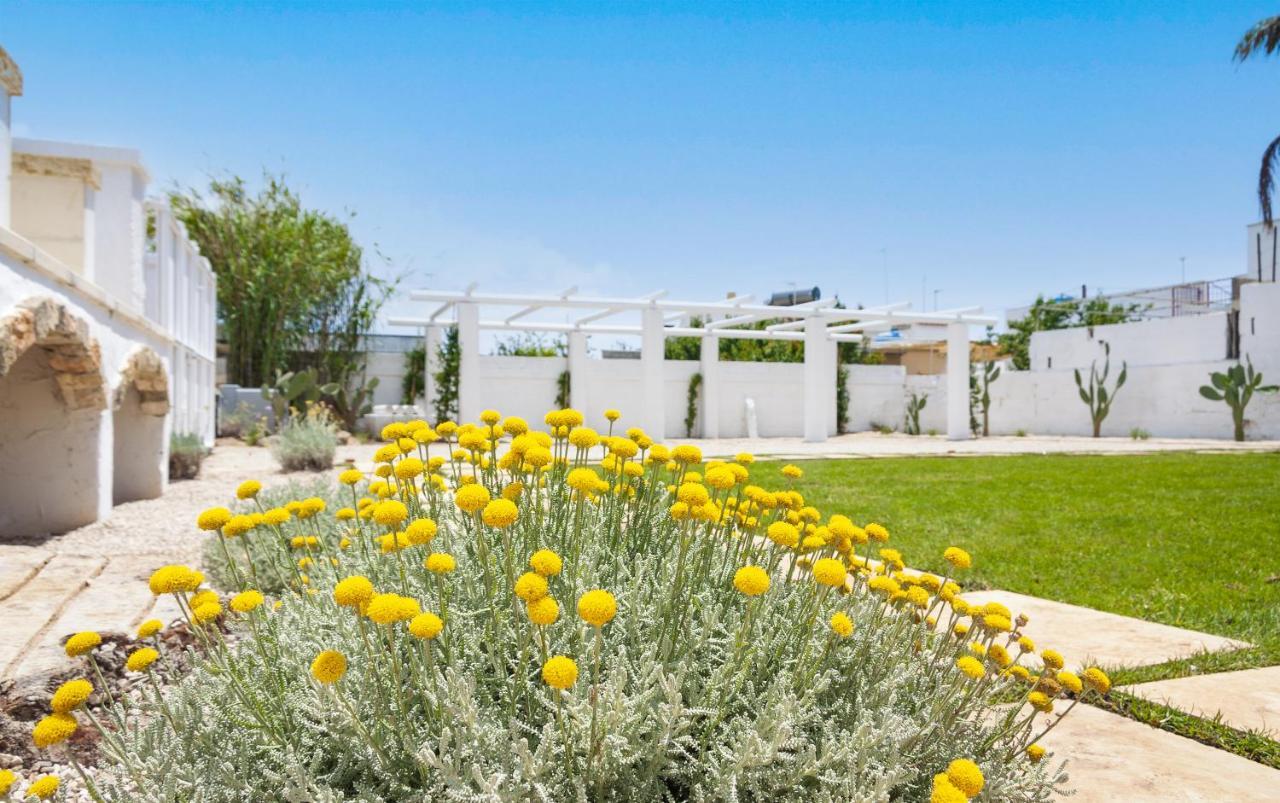 Trullo E Appartamenti Al Mare Torre San Giovanni Exterior foto