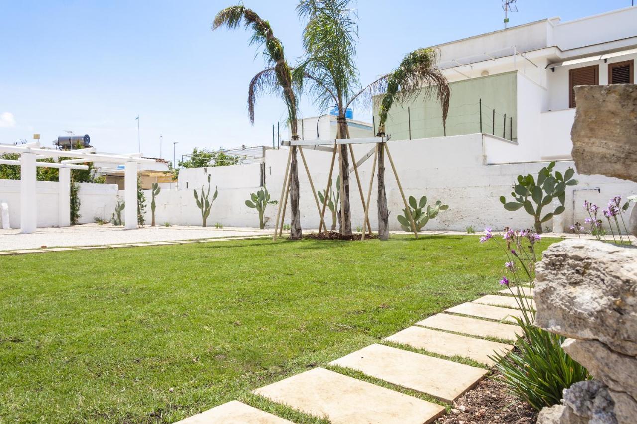 Trullo E Appartamenti Al Mare Torre San Giovanni Exterior foto