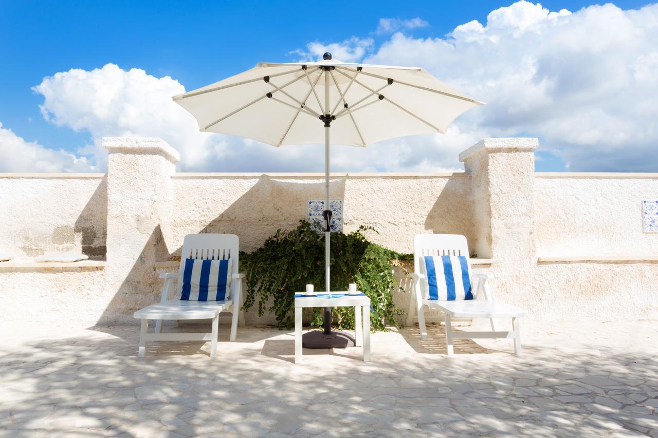 Trullo E Appartamenti Al Mare Torre San Giovanni Exterior foto